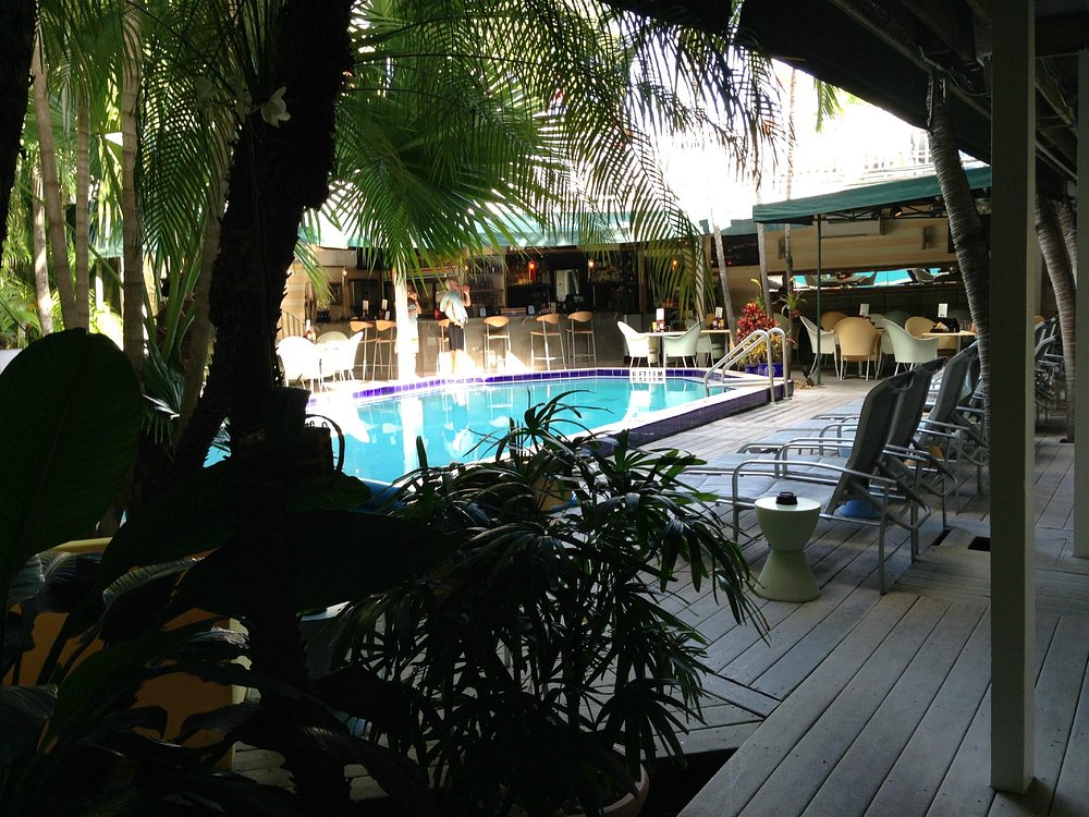 Island House - Exclusive LGBTQIA+ Resort