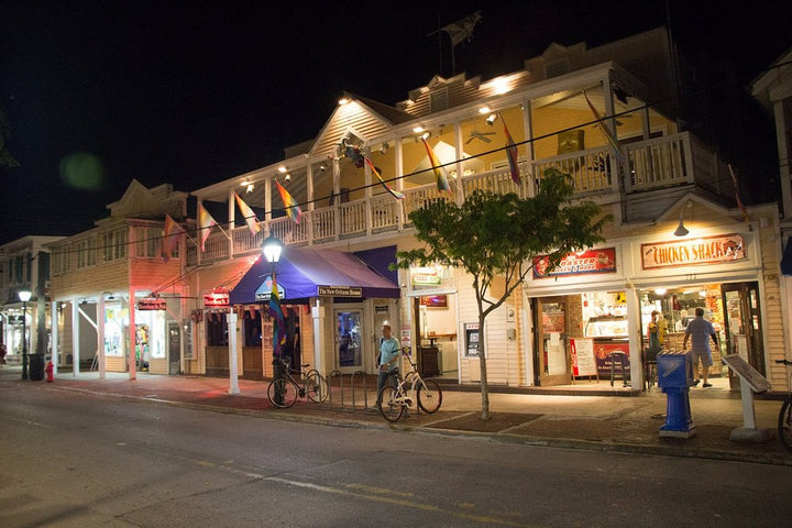 New Orleans House - Gay Guesthouse Bar